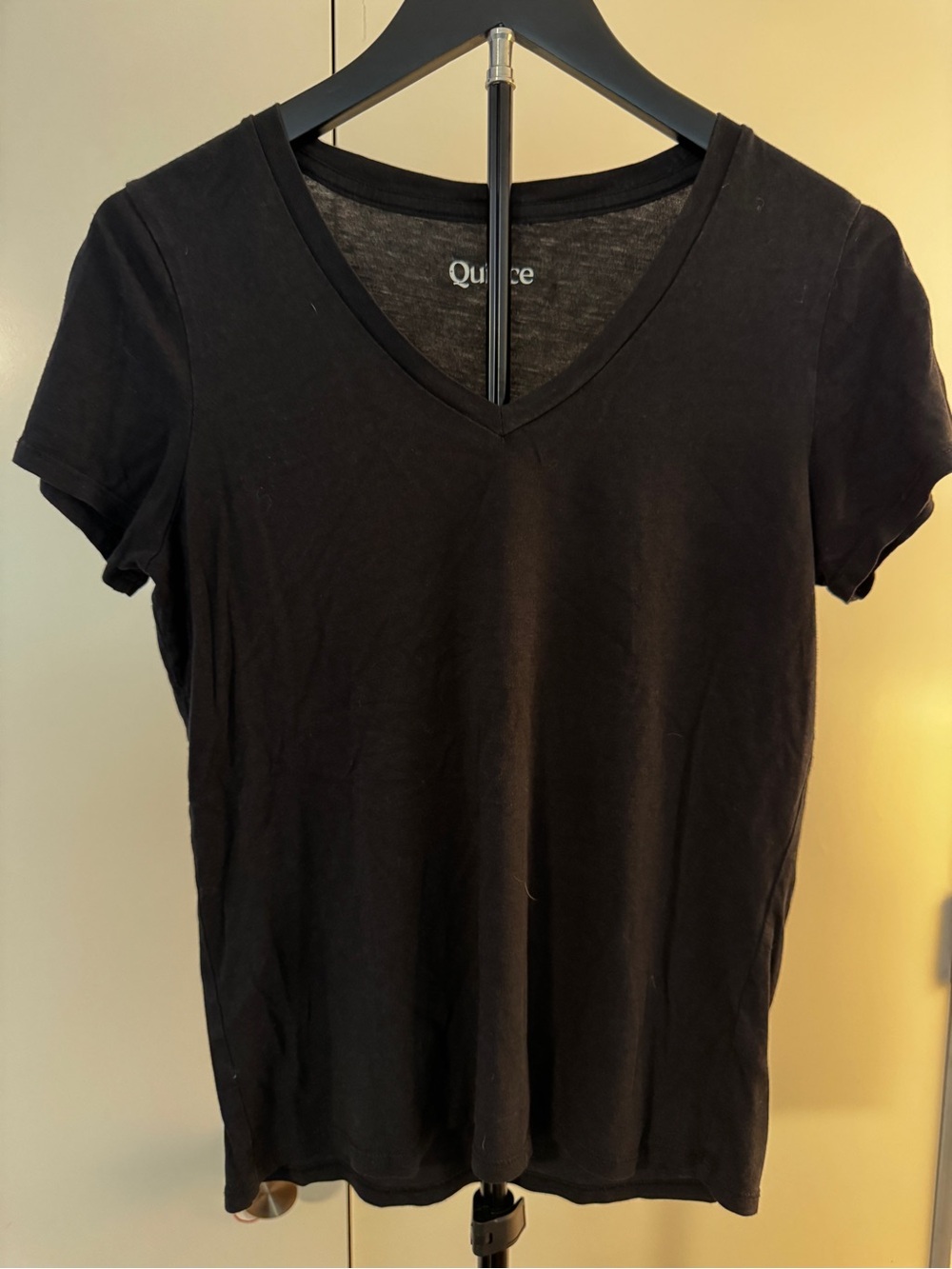 Quince Black V-Neck Short Sleeve Tee